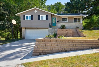 2508 Glennor Rd, Des Moines, IA 50310