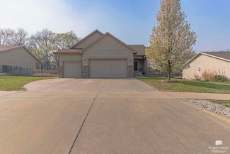 409 Stone Grove Dr, Manhattan, KS 66503