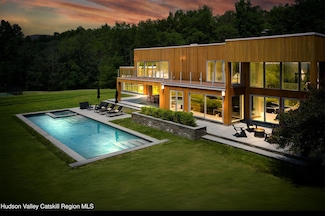 33 Ford Rd, Old Chatham, NY 12136