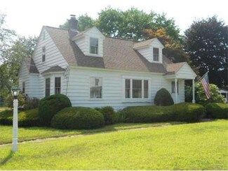 366 Providence Rd, South Grafton, MA 01560