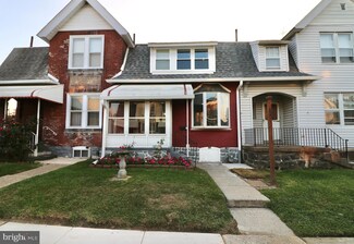 31 Walnut St, Marcus Hook, PA 19061