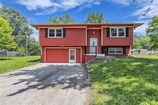 531 S Oak St, Gardner, KS 66030