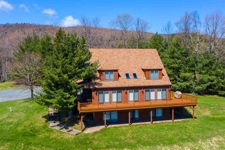 270 Grandma'Ams Hill Rd, Bridgewater, VT 05034
