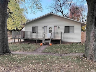 108 E Race St, San Jose, IL 62682