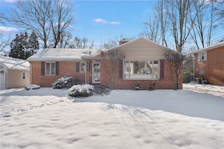 330 Cordelia St SW, North Canton, OH 44720