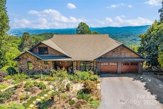159 Alta Cir, Hendersonville, NC 28739