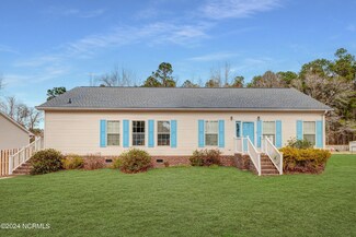 84 Laura Ct NE, Winnabow, NC 28479