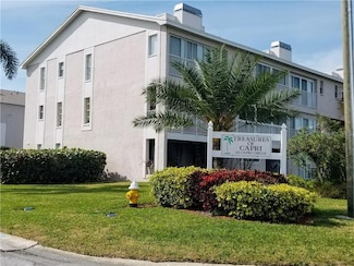 255 Capri Cir N Unit 25, Treasure Island, FL 33706