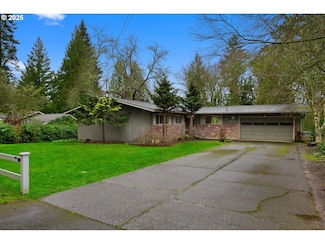 4033 Calaroga Cir, West Linn, OR 97068