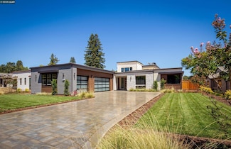 1070 Borrette Ct, Napa, CA 94558