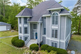 319 Parrotts Cove Rd, Water View, VA 23180
