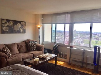 604 36 S Washington Square Unit 1913, Philadelphia, PA 19106