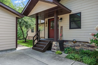 33627 Deer Lake Ln, Grand Rapids, MN 55744