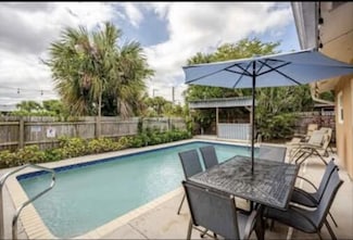 6528 Country Wood Way, Delray Beach, FL 33484
