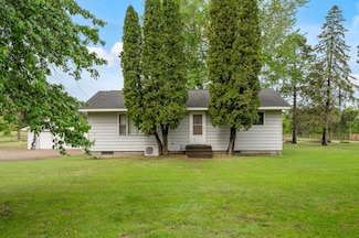 28748 Palm St NW, Isanti, MN 55040