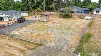 733 Wood Duck Ave SE, Ocean Shores, WA 98569