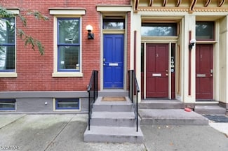 109 Centre St, Trenton, NJ 08611