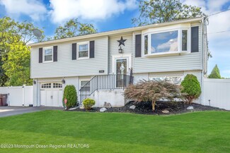 316 Neptune Ave, Bayville, NJ 08721