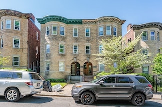 9 Chilcott Place Unit 3, Jamaica Plain, MA 02130