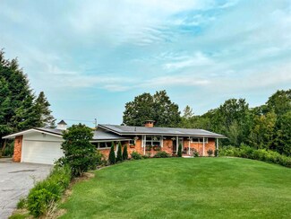 1310 Town Line Rd, Rutland, VT 05701