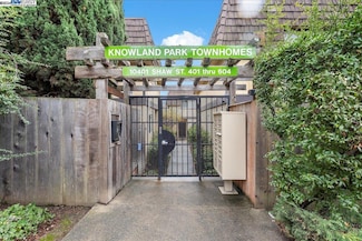10401 Shaw St Unit 401, Oakland, CA 94605