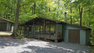 261 Horse Shoe Bend Rd, Acme, PA 15610