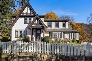 54 Pilgrim Rd, Marblehead, MA 01945