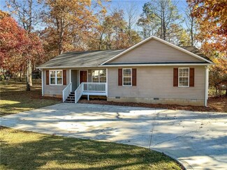 175 Chatham Dr, Athens, GA 30607