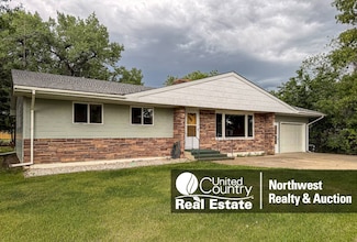 27 S 3rd St W, Malta, MT 59538
