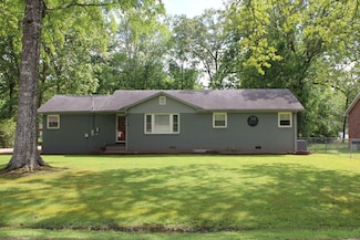 30 Garden Place, Manchester, TN 37355