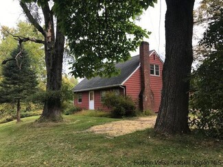 5 Frances Ln, Kerhonkson, NY 12446