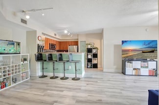 2090 W Preserve Way Unit 206, Miramar, FL 33025