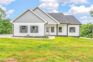 141 2nd St, Rockwood, TN 37854