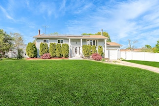 47 Briarwood Rd, Wyandanch, NY 11798
