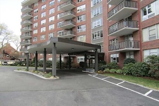 280 Boylston St Unit 110, Chestnut Hill, MA 02467