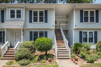 121 Westview Dr Unit 40, Carrboro, NC 27510