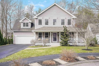 14 Monadnock Ln, Merrimack, NH 03054