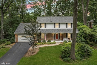 10808 Midsummer Dr, Reston, VA 20191