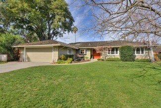 832 Starlite Ln, Los Altos, CA 94024