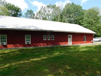 253 Pendergast Rd, Phoenix, NY 13135