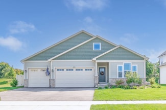 211 18th Ave, Moline, IL 61265