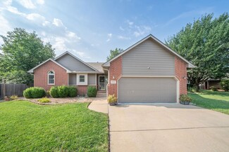 11221 W Dora Ct, Wichita, KS 67209