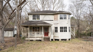 215 Wildwood Ln, Pointblank, TX 77364