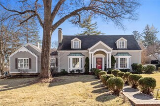 1336 Green Tree Ln, Saint Louis, MO 63122