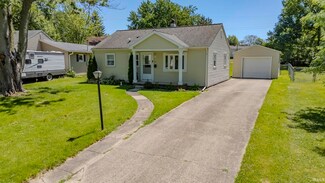 27 Broadmoor Dr, Wabash, IN 46992