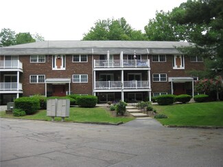 11 Stonehenge Dr Unit 232E, Greenville, RI 02828
