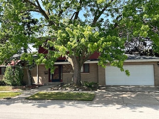 621 Superior Ave, Calumet City, IL 60409