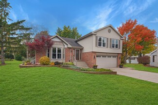 126 N Windsor Cir, Bloomingdale, IL 60108