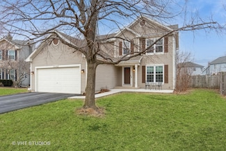 1143 Lakewood Cir, Naperville, IL 60540