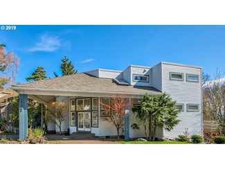 2906 Carriage Way, West Linn, OR 97068